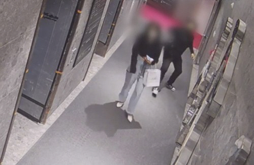 부산 돌려차기 사건 CCTV 장면.<연합뉴스TV 보도 캡처>